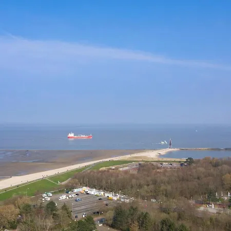 Trafalgar 330 * Cuxhaven