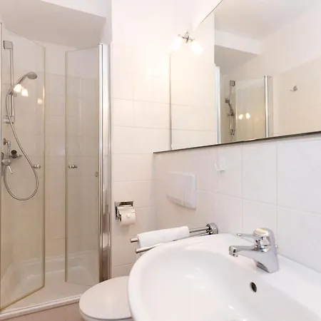 Trafalgar 330 Cuxhaven